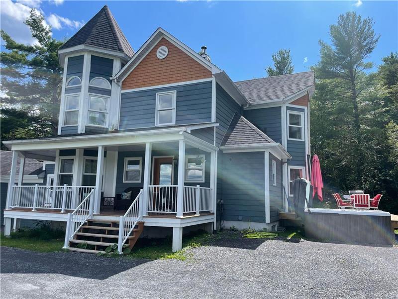 Chalet Magog face au lac Magog Chalet à louer Magog PL33593