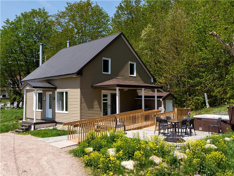 La Voisine Chalet à louer StLéonarddePortneuf PL33609 ChaletsAuQuebec