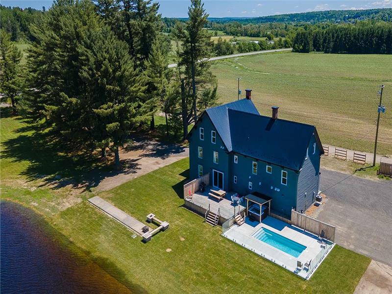 Rivière Eaton, Domaine du Bassin, Chalet à louer CookshireEaton OR33692 ChaletsAuQuebec