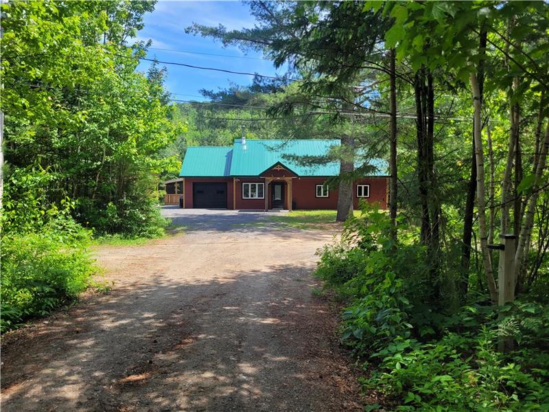 La Cache des Monts Avec Spa Chalet à louer StAlexisdesMonts