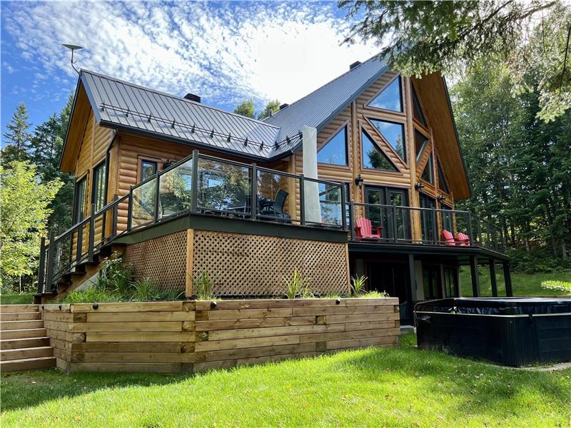 Luxueux Chalet le Boréal 201 Spa Chalet à louer SteÉméliedel