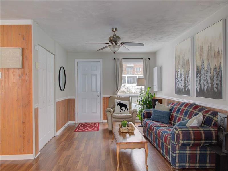 Live. Love. Lake Cayamant Cottage Rental DI34361 ChaletsAuQuebec