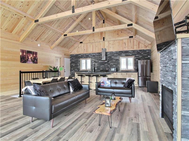 L'amical Chalet à louer StPhilémon DI34532 ChaletsAuQuebec