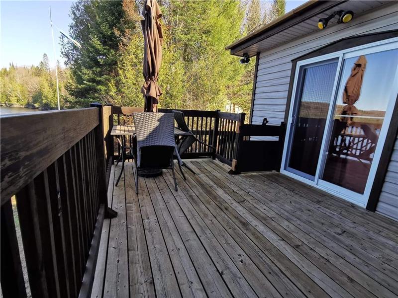 Chalet 4 saisons à louer Hautes Chalet à louer ChuteSaintPhilippe