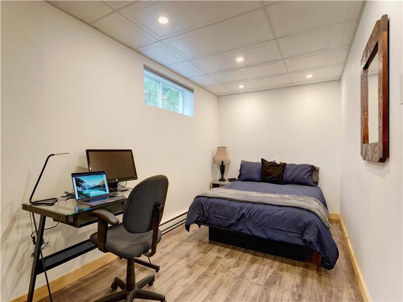 Le Pinacle Amico SteLuciedesLaurentides Cottage Rental PL35636