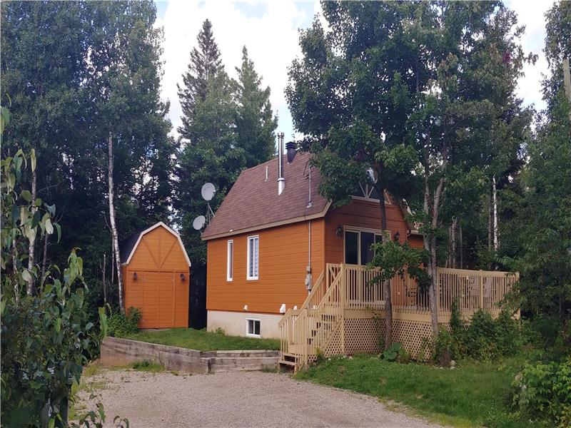 Le Pinacle Amico SteLuciedesLaurentides Cottage Rental PL35636