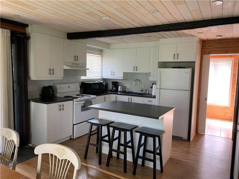 Castor near the river Cottage Rental OR35694 ChaletsAuQuebec