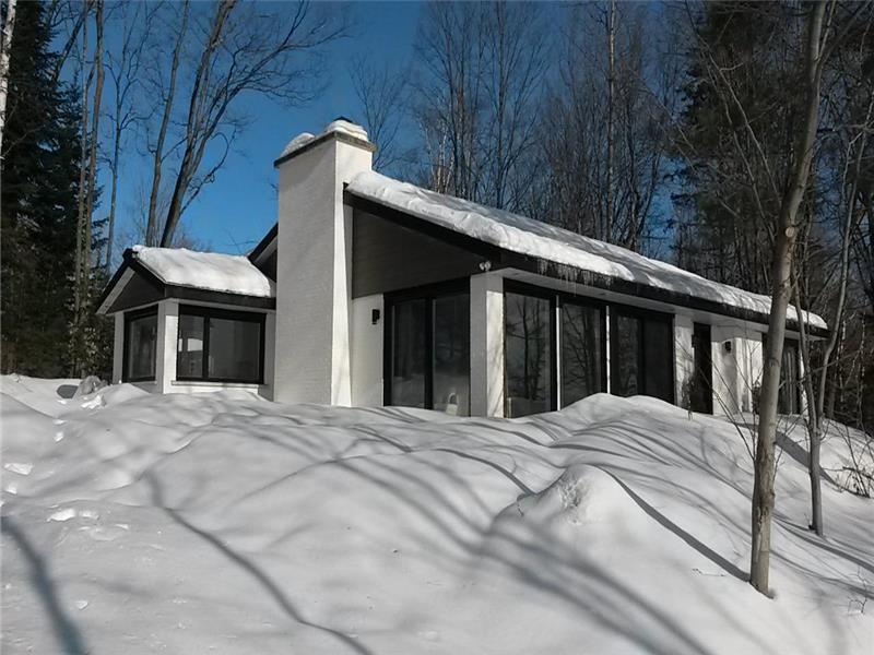 CHALEUREUSE, SPACIEUSE ET Chalet à louer SteAdèle PL35949 ChaletsAuQuebec