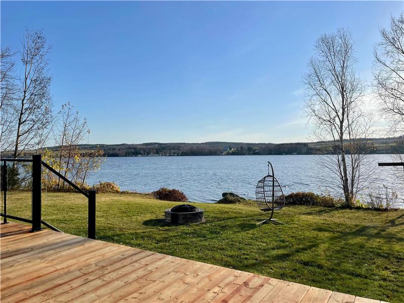 Le 308 du lac ! Spa avec vue Chalet à louer StHubertdeRivièredu