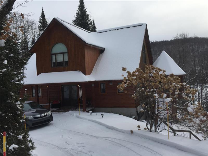 SUPERBE CHALET 7 CH À C POUR 14, Chalet à louer IvrysurleLac DI