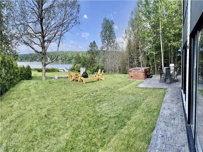 Chalet bord de l'eau Le Jasmin Chalet à louer LacEtchemin DI36469