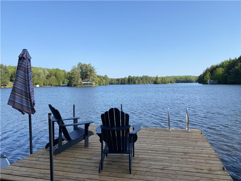 Loup Gris Chalet au bord du lac Chalet à louer StÉtiennedeBolton