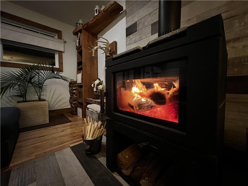 Chalet bord de lac côté soleil avec - Chalet à louer Magog | OR-36874 ...