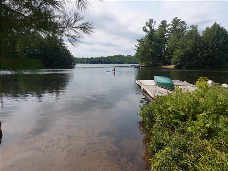 Cottage on lac Rhéaume ValdesMonts Cottage Rental OR37097