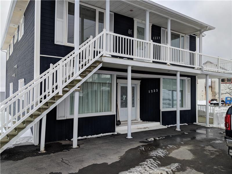 Maison Claudette sur mer 2 1/2 Gaspe Cottage Rental PL37326