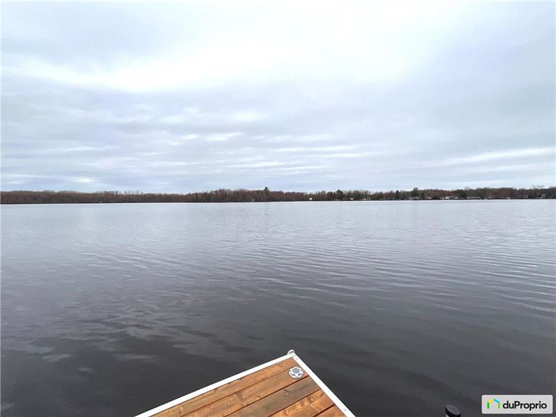 Accès au lac navigable avec Chalet à vendre SteMariedeBlandford VP38808 ChaletsAuQuebec