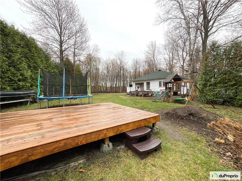 Accès au lac navigable avec Chalet à vendre SteMariedeBlandford VP38808 ChaletsAuQuebec