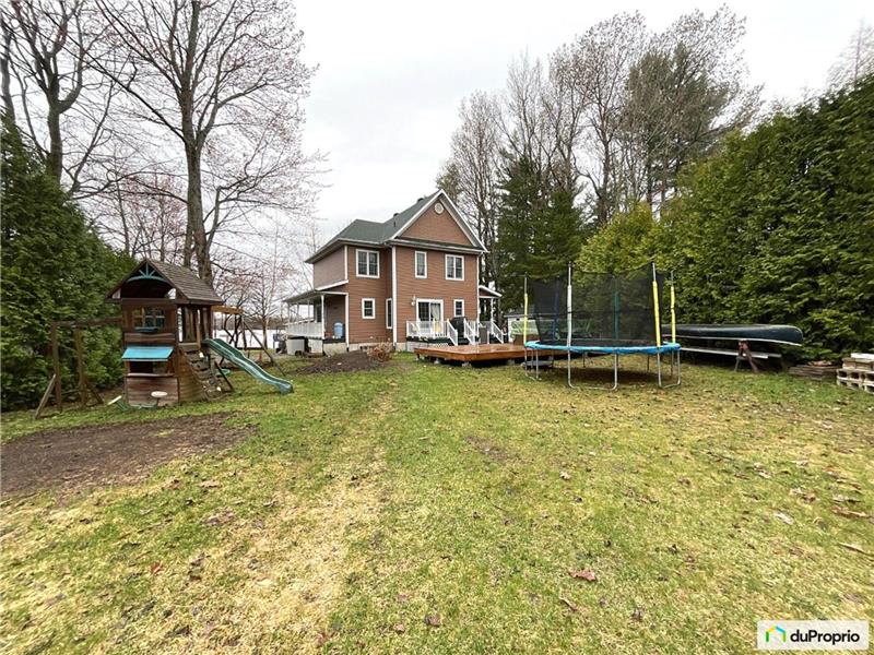 Accès au lac navigable avec Chalet à vendre SteMariedeBlandford VP38808 ChaletsAuQuebec