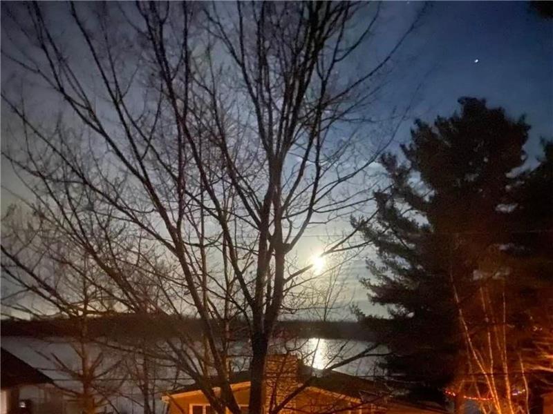 Accès au lac navigable avec SteMariedeBlandford Cottage for Sale VP38808 ChaletsAuQuebec