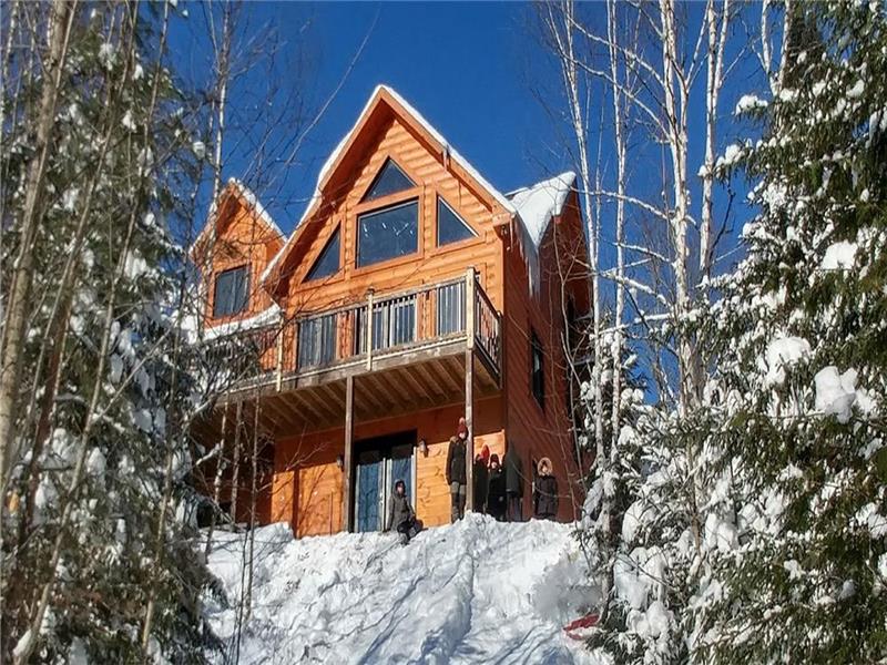 Magnifique chalet locatif clé en Chalet à vendre StAdolphed'Howard