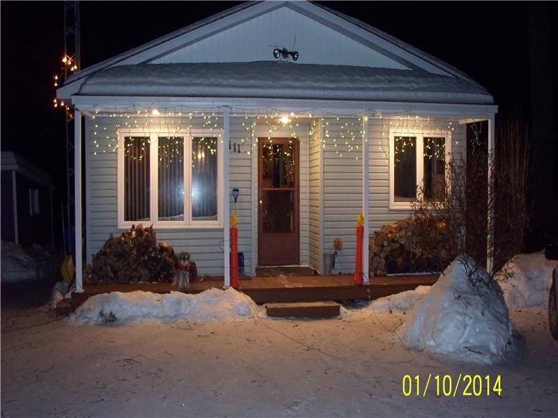 Chalet à vendre à PointeauChêne, GrenvillesurlaRouge Cottage for