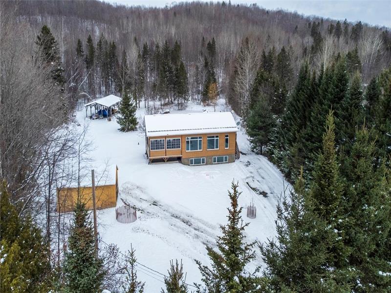 L'Étang de la Paix Dudswell Cottage Rental DI39493 ChaletsAuQuebec