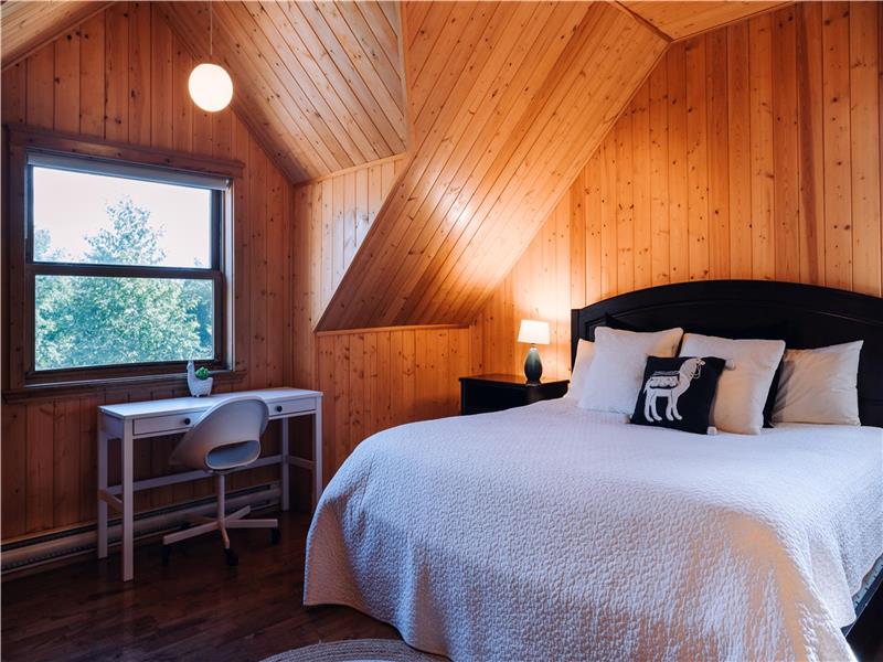 Chalet Authentik 17 Hot Tub Mille Isles Cottage Rental DI 39807 chalet-authentik-17-hot-tub-mille-isles-cottage-rental-di-39807