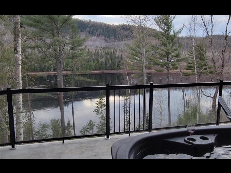 Chalet SPA Nature StMaurice Chalet à louer StRochdeMékinac PL