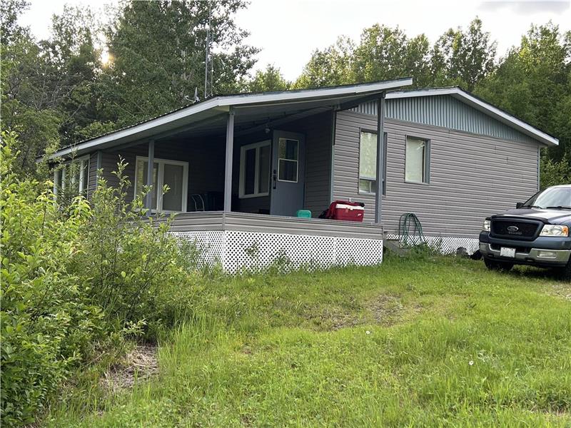 Camp de chasse haut de gamme Lac Chalet à vendre StLudgerdeMilot