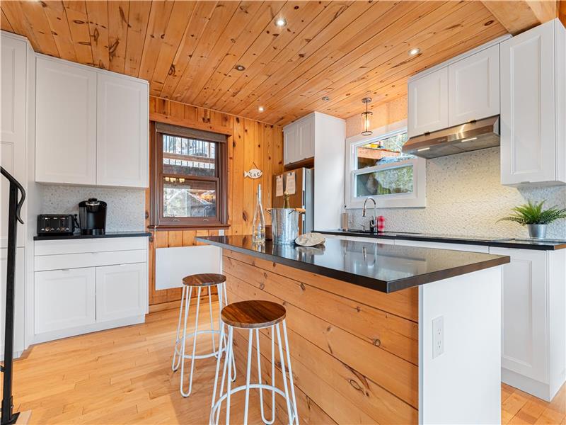 Le Laurentides, SPA, FOYER, - Chalet à louer St-Adolphe-d'Howard | DI ...