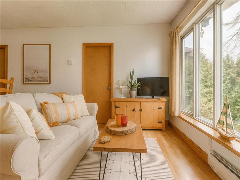 CHALET BORD DE L'EAU - LAC MAGOG - Chalet à louer Magog | OR-42983 ...