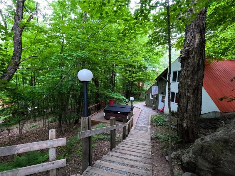 Le 144 - Chalets Chéribourg - SPA - Parc du Mont Orford