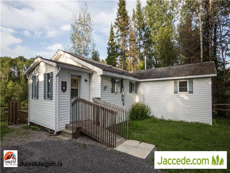 Chalet du Lac Goth Chalets Chalet à louer StFélixd'Otis PL5473