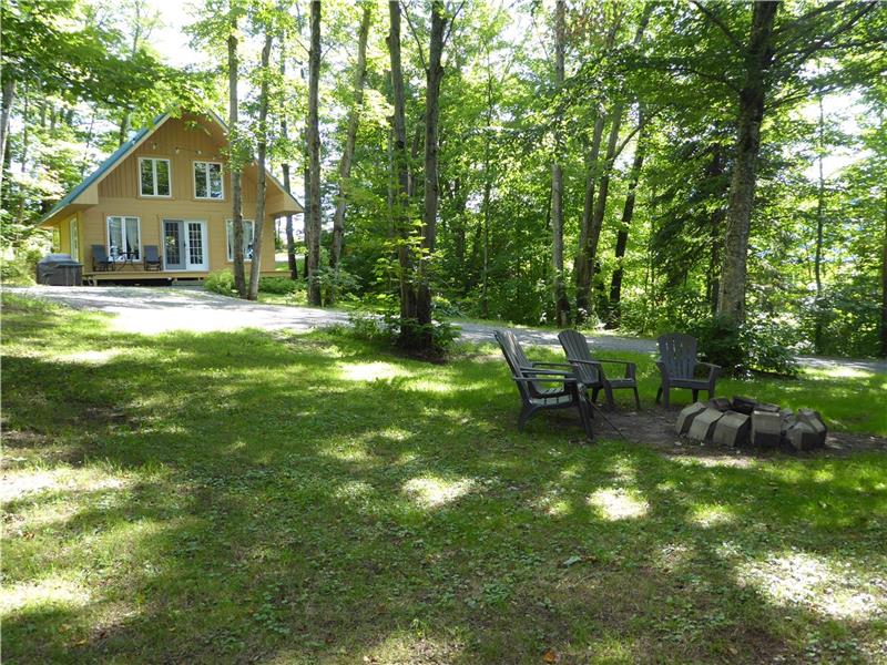 Entre Montréal et Québec,, Chalet à louer StStanislas OR7669