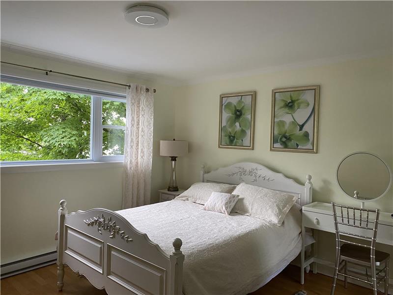 Cottage for Rent LacBrome Cottage Rental PL7811 ChaletsAuQuebec