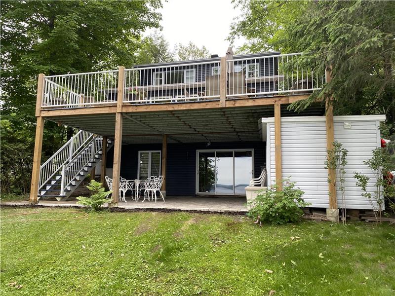 Cottage for Rent LacBrome Cottage Rental PL7811 ChaletsAuQuebec