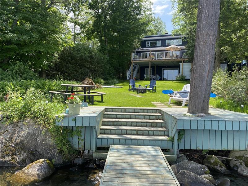 Cottage for Rent LacBrome Cottage Rental PL7811 ChaletsAuQuebec