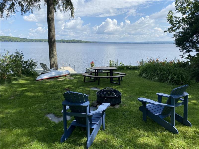 Cottage for Rent LacBrome Cottage Rental PL7811 ChaletsAuQuebec