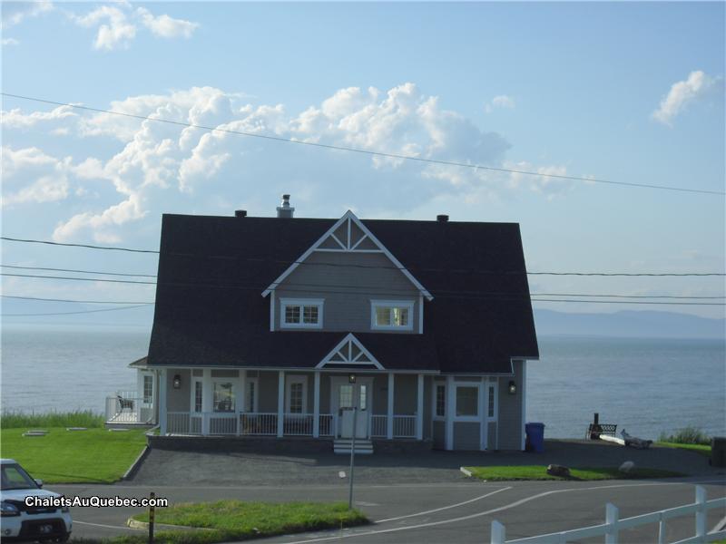 Séjour à la Pointe de Chalet à louer RivièreduLoup PL8352