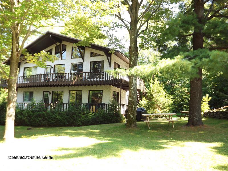 chalet a vendre sutton