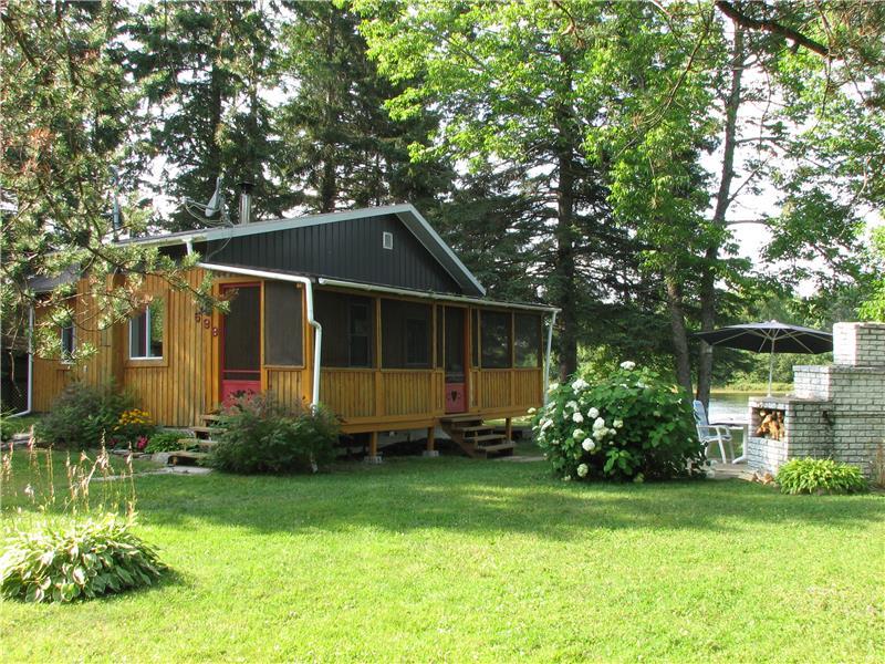 le Colibri Chalet à louer ChuteSaintPhilippe PL8813 ChaletsAuQuebec