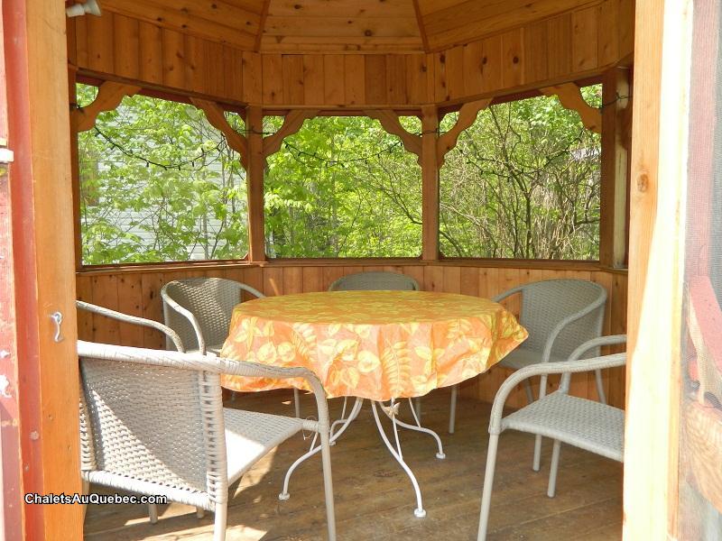 LAC CARDINAL COTTAGE, DENHOLM, Chalet à louer Denholm PL8890