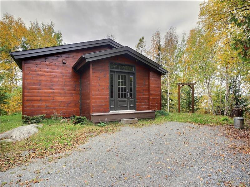 Chalet Sérénity Chalet à louer RouynNoranda PL9482 ChaletsAuQuebec