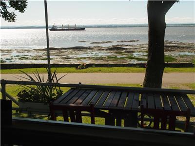 Jolie maison au bord du Fleuve S-Laurent à St-Jean de Ile-d'Orléans (4 saisons)CITQ 295410
