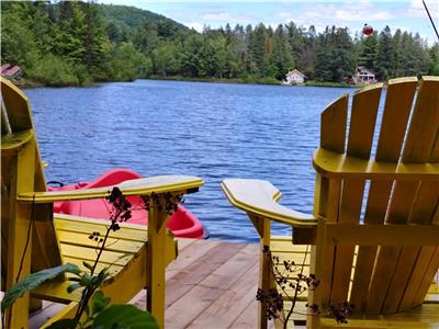 Chalet La Sainte Paix - Waterfront and Spa - Wi-Fi - Fireplace- Forêt Ouareau for hiking