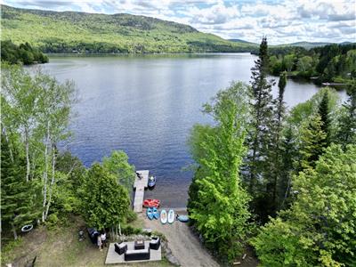 Paradis Lac Archambault — Vue Jasper Mountain, SPA, plage, billard, 2 foyers au bois