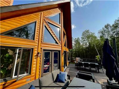 Luxueux Chalet le Boreal 131 - Spa / Billard / Foyers / Bord de l?eau privé