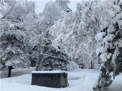 Chalet Melancy - Bord du lac Manitou/SPA/SKI/Montagne/Mt-Blanc/MT-Tremblant (Location mensuels)