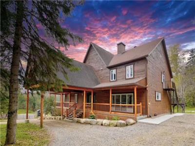 Mont Loyal Domaine - Spa Sauna Pool table