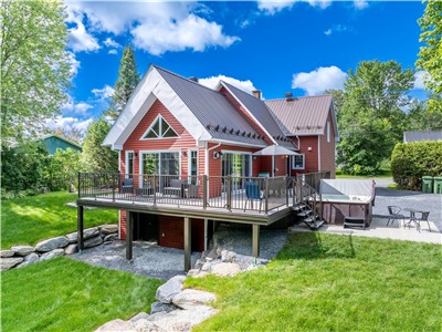 Spa, Billard & Bord de l'eau | Terrasse Lac Aylmer